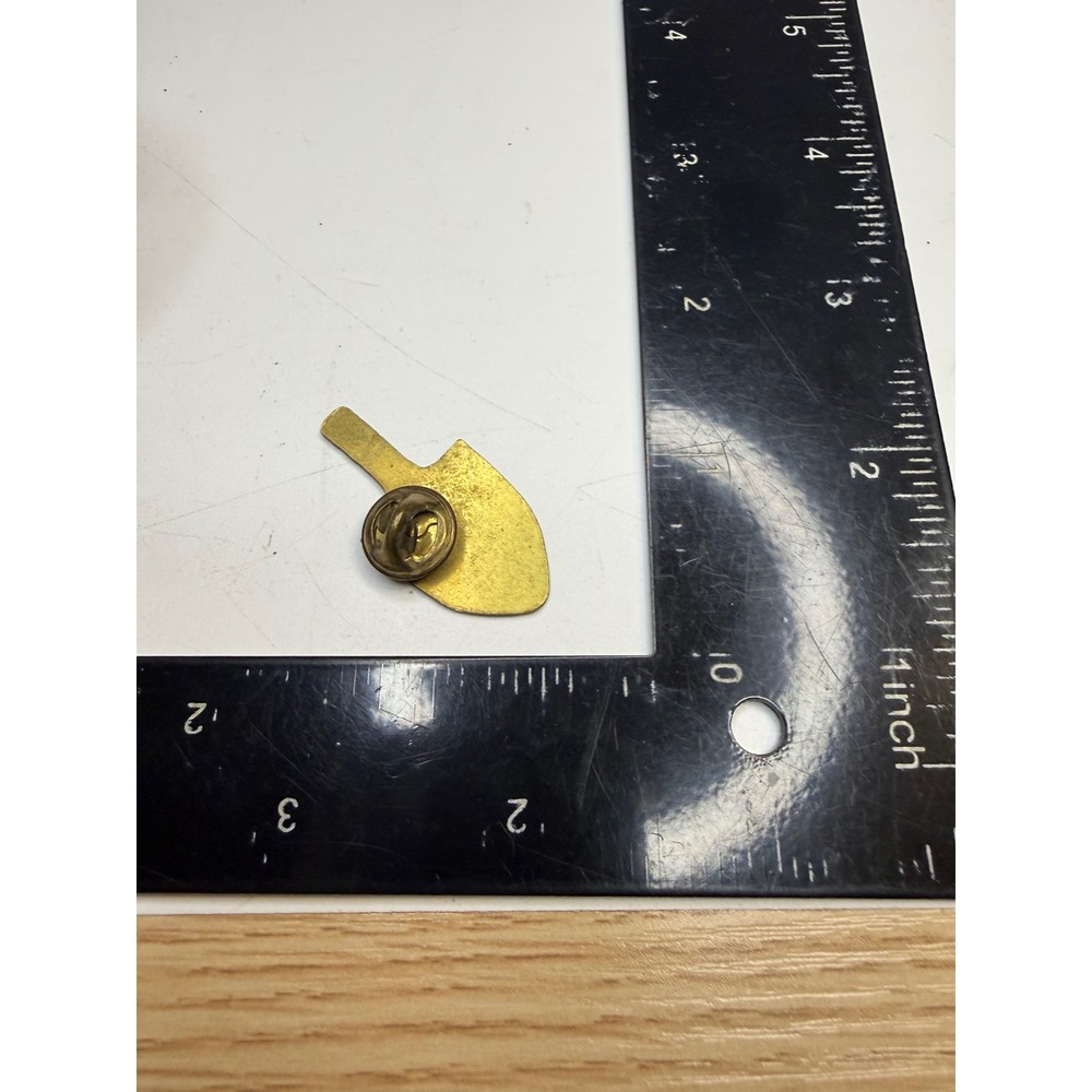 Vintage Motorola Groundbreaking Ceremony Pin June 19 1997 Shovel Gold Tone Logo - Picture 3 of 3